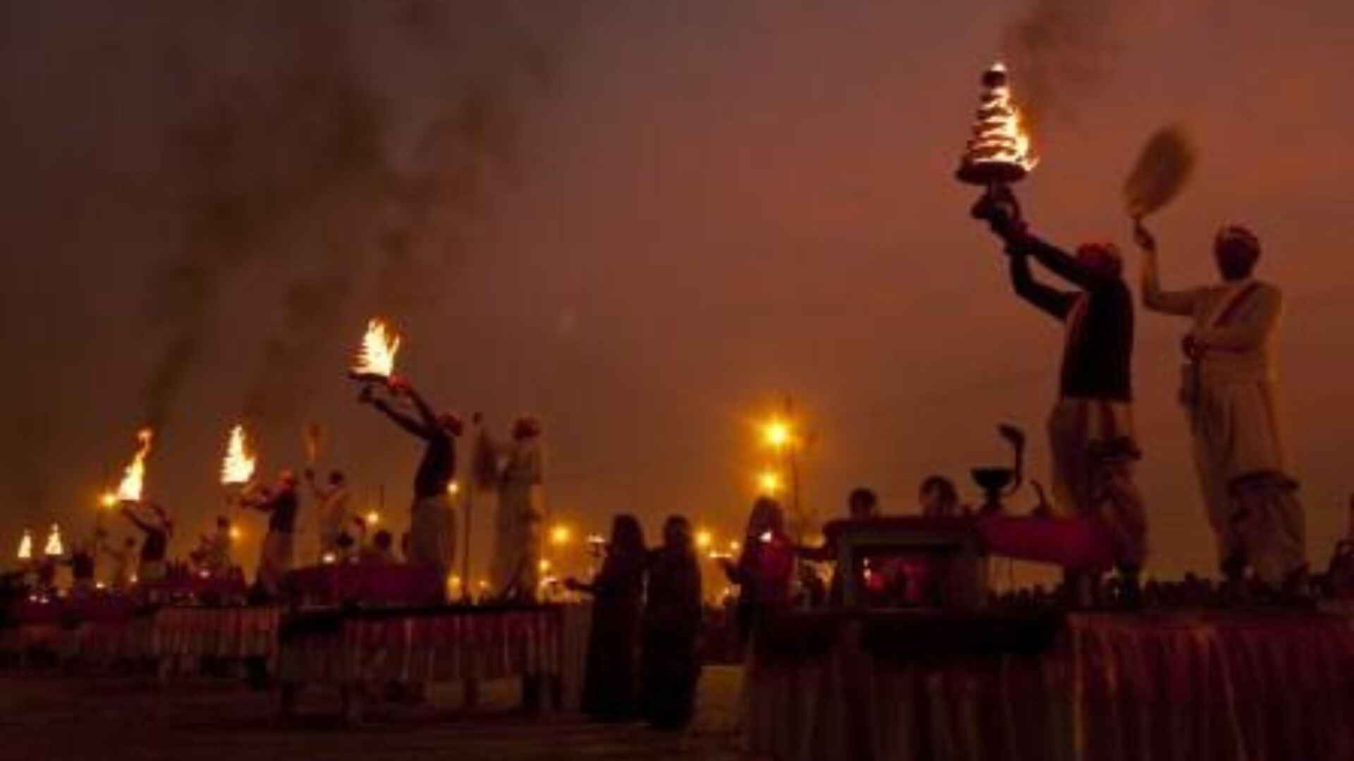 Puri Beach in Odisha with golden sand and waves along the Bay of Bengal